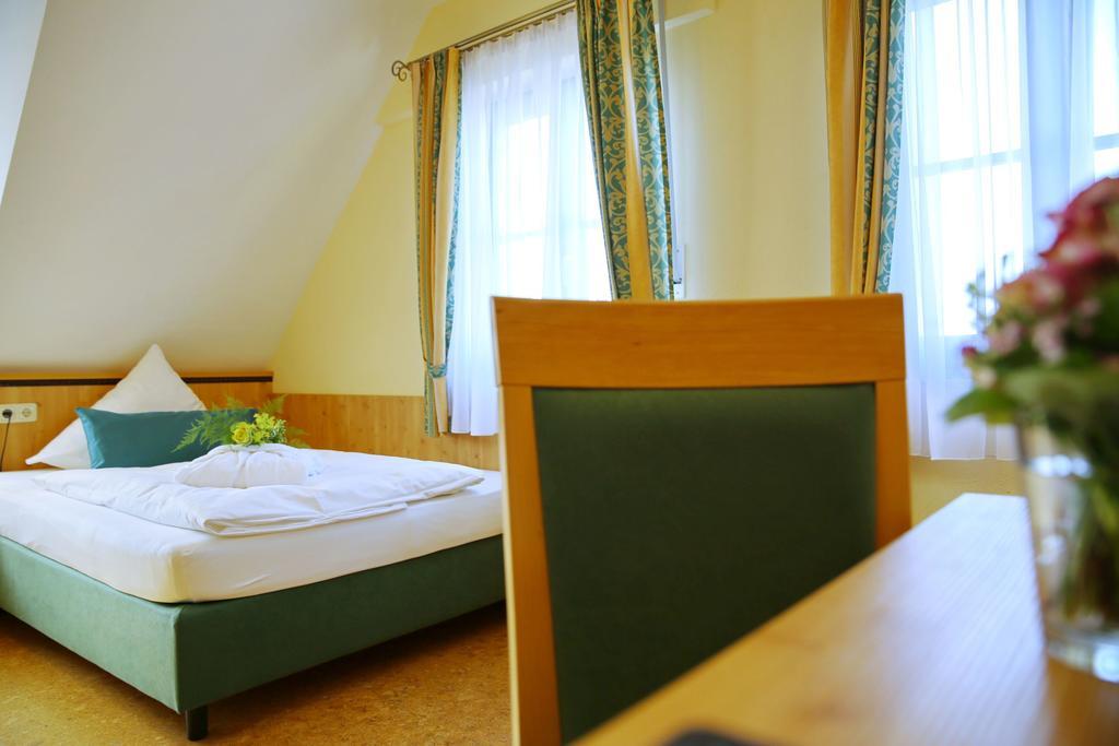 Landhotel Villa Moritz Garni Oberahr Exteriör bild
