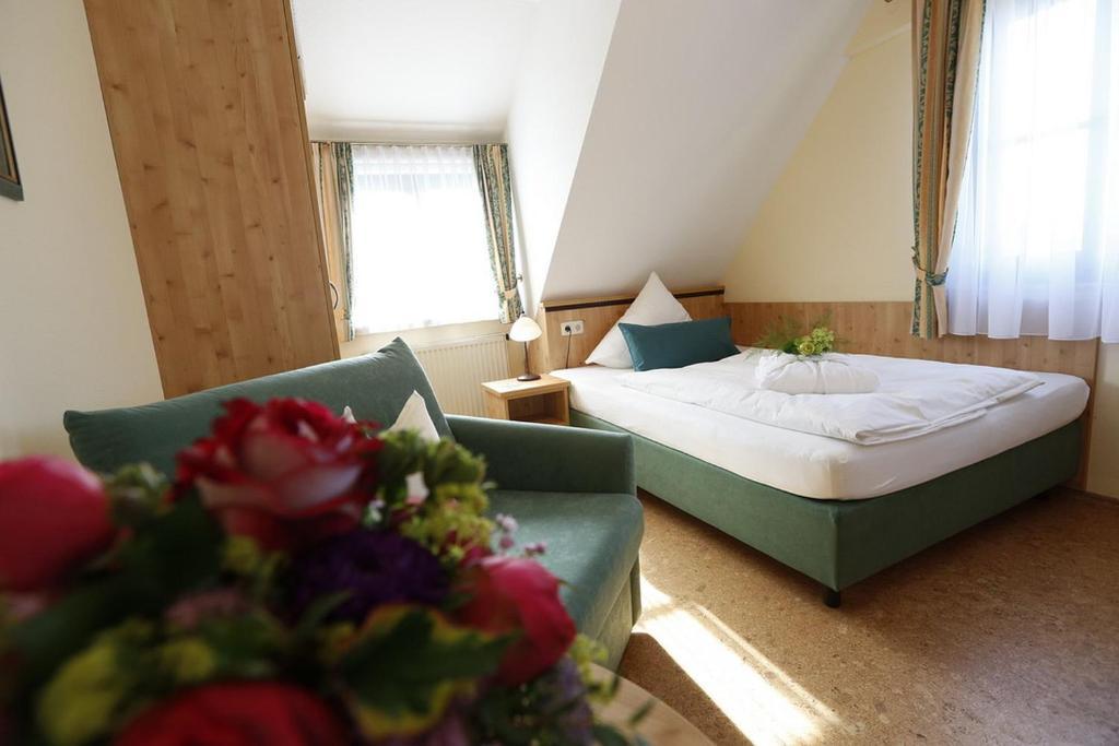 Landhotel Villa Moritz Garni Oberahr Rum bild