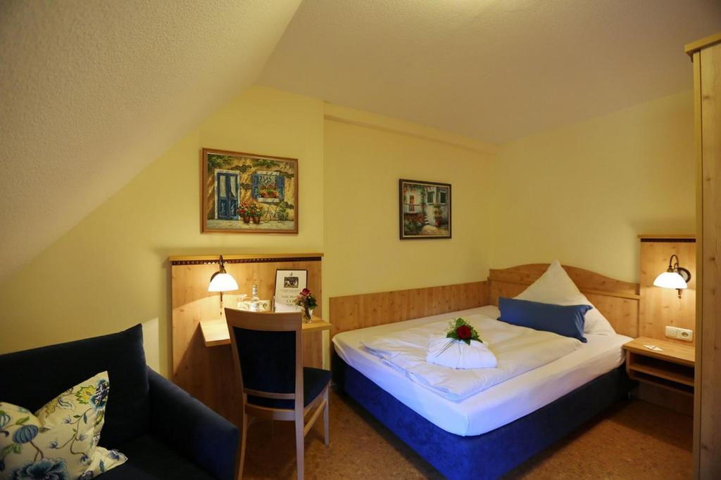 Landhotel Villa Moritz Garni Oberahr Rum bild