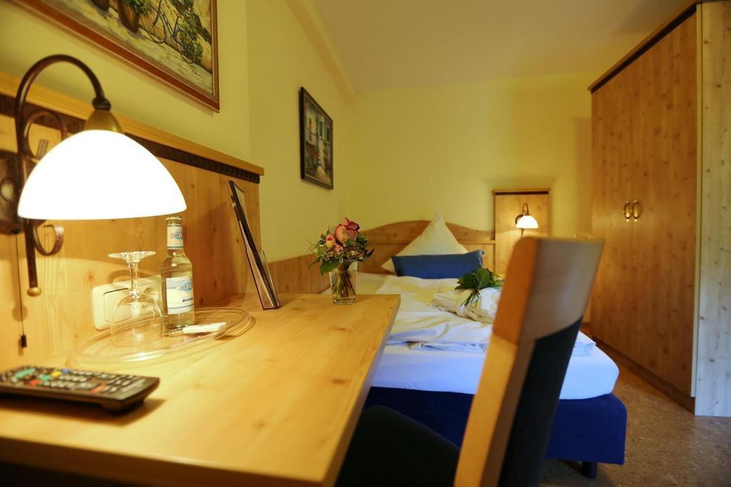 Landhotel Villa Moritz Garni Oberahr Rum bild