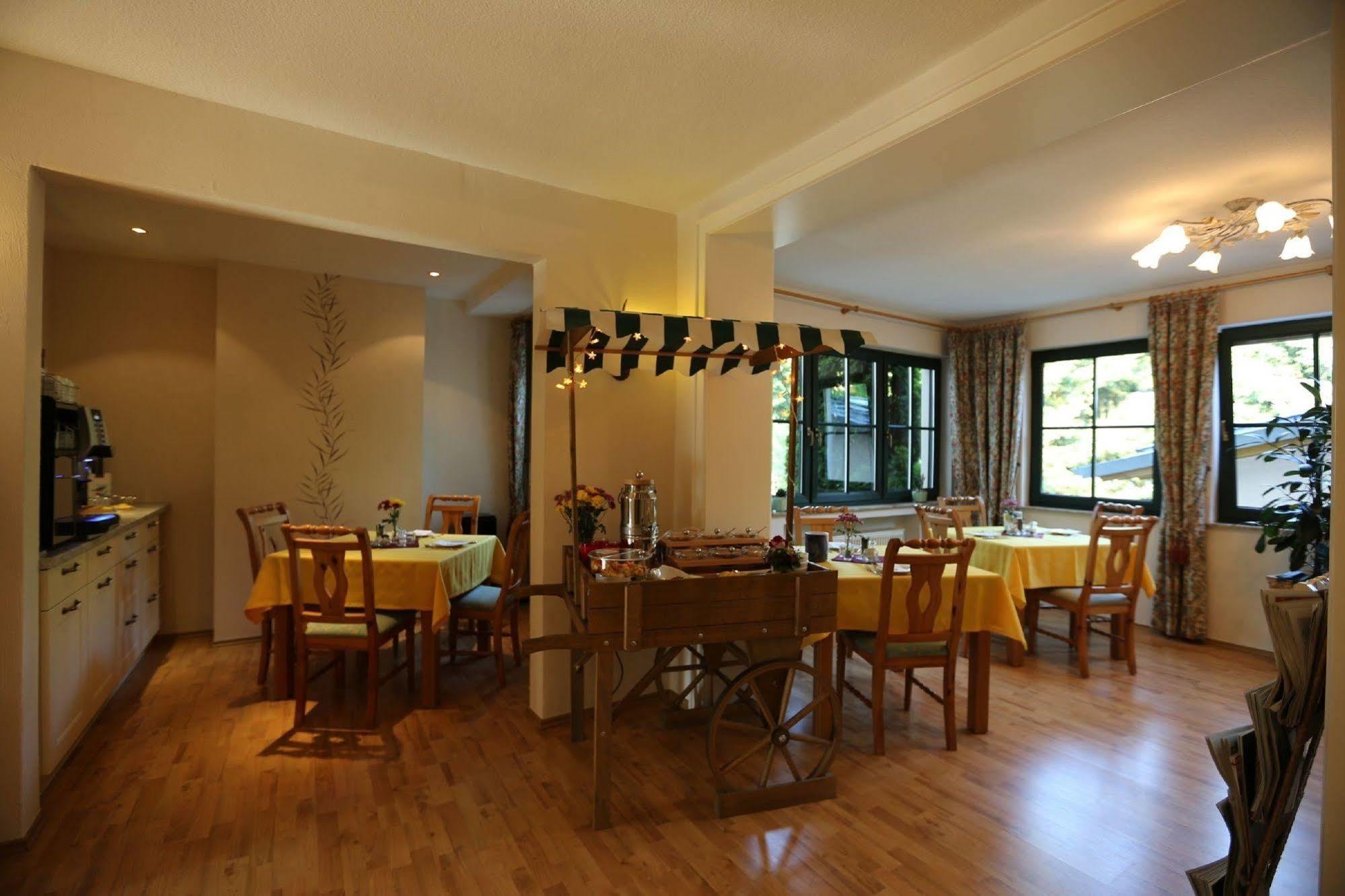 Landhotel Villa Moritz Garni Oberahr Exteriör bild
